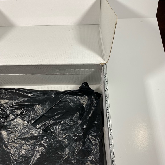 Jordan 6 UNC - Picture 6 of 10